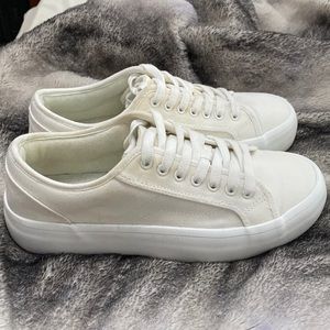 Cushionaire white platform sneakers
